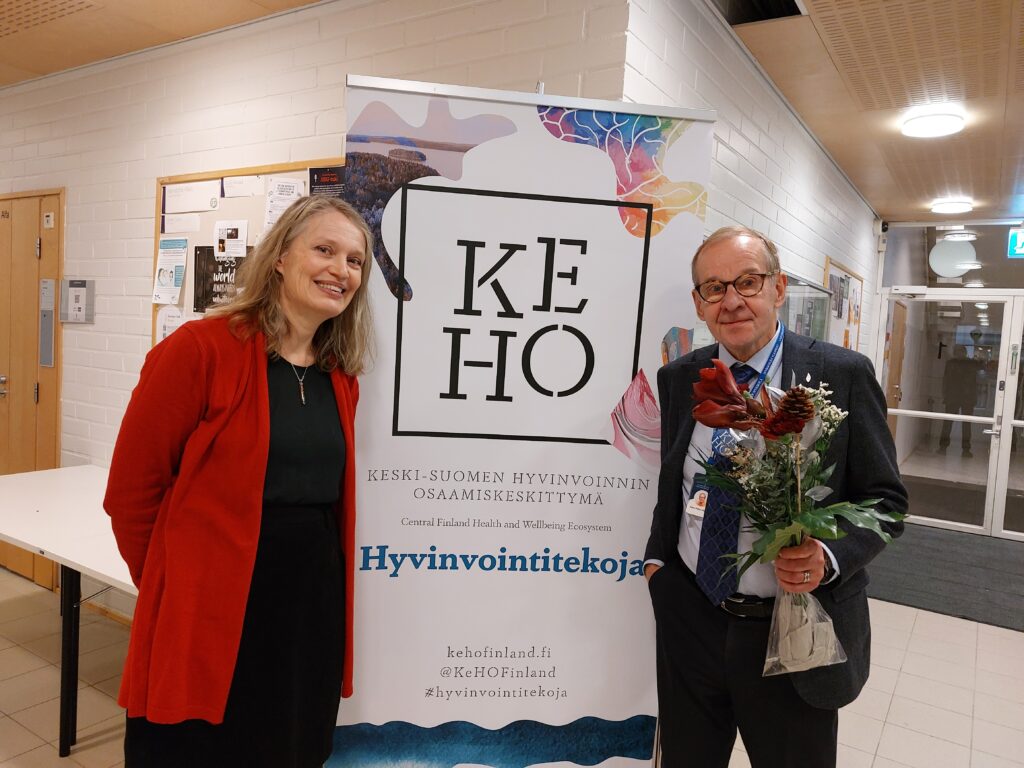 KEHO-verkoston päällikkö Päivi Fadjukoff ja KEHO-ohjausryhmän puheenjohtaja Jukka-Pekka Mecklin.